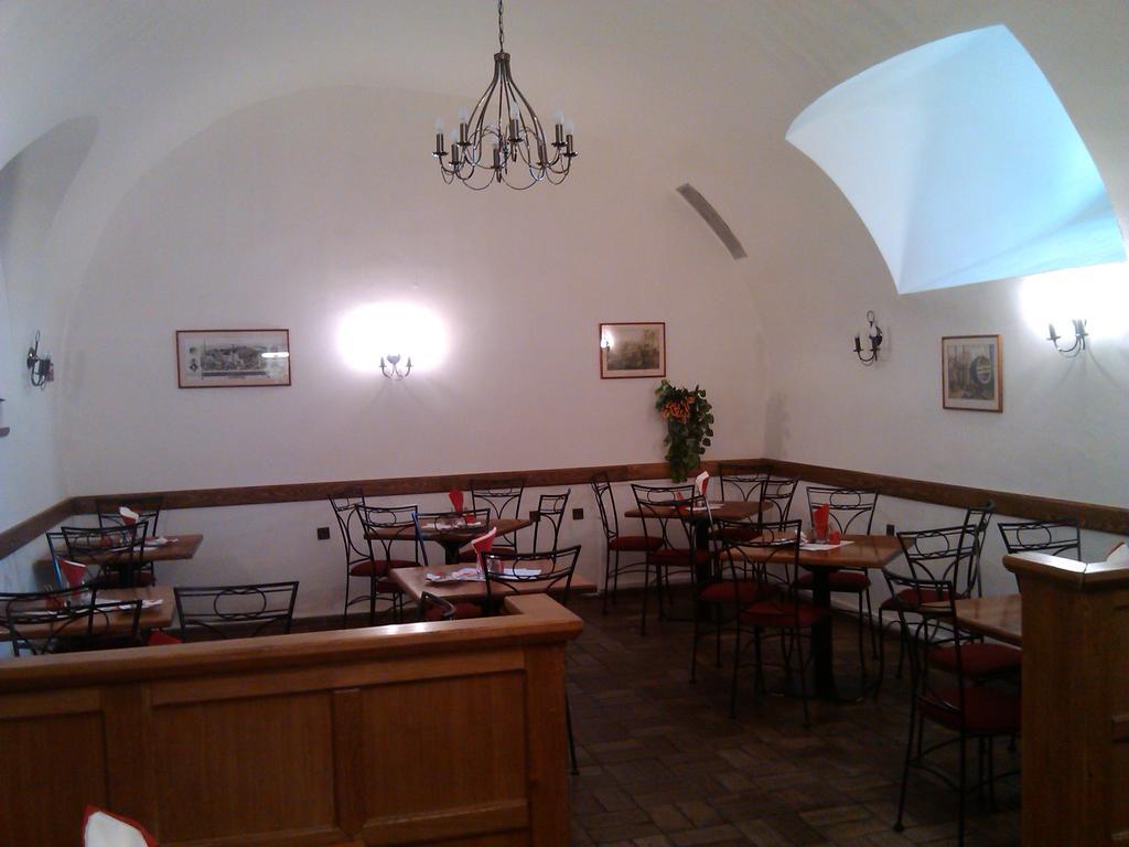 Penzion S Restauraci "U Mlyna Com" Litovel Kültér fotó