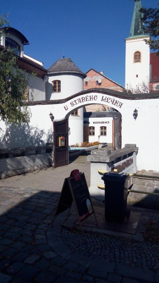 Penzion S Restauraci "U Mlyna Com" Litovel Kültér fotó